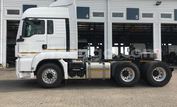 Nunua Ilio tumika Man Silent White Lori ndani ya Import - Dubai nchini Hhohho Nunua Ilio tumika Man Silent White Lori ndani ya Import - Dubai nchini Hhohho