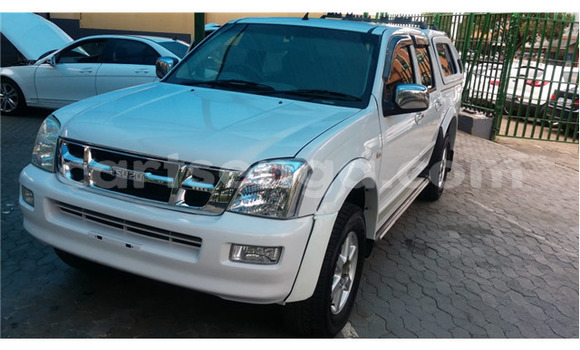 Buy Used Isuzu KB White Car in Ezulwini in Hhohho Buy Used Isuzu KB White Car in Ezulwini in Hhohho