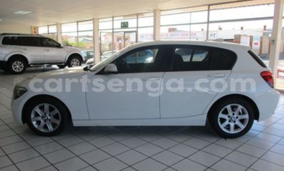 Nunua Ilio tumika BMW 1–Series White Gari ndani ya Ezulwini nchini Hhohho Nunua Ilio tumika BMW 1–Series White Gari ndani ya Ezulwini nchini Hhohho