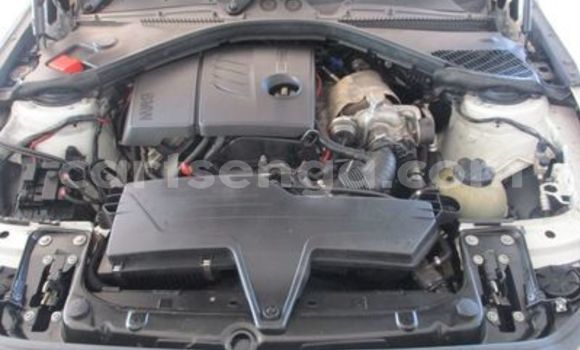 Nunua Ilio tumika BMW 1–Series White Gari ndani ya Ezulwini nchini Hhohho Nunua Ilio tumika BMW 1–Series White Gari ndani ya Ezulwini nchini Hhohho