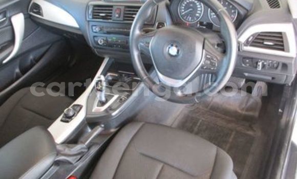 Nunua Ilio tumika BMW 1–Series White Gari ndani ya Ezulwini nchini Hhohho Nunua Ilio tumika BMW 1–Series White Gari ndani ya Ezulwini nchini Hhohho