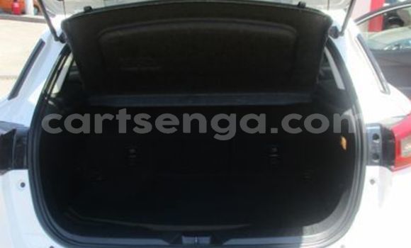 Nunua Ilio tumika Mazda CX-3 White Gari ndani ya Manzini nchini Manzini Nunua Ilio tumika Mazda CX-3 White Gari ndani ya Manzini nchini Manzini