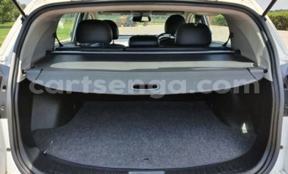 Nunua Ilio tumika Kia Sportage White Gari ndani ya Ezulwini nchini Hhohho Nunua Ilio tumika Kia Sportage White Gari ndani ya Ezulwini nchini Hhohho