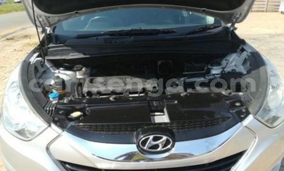 Nunua Ilio tumika Hyundai ix35 Silver Gari ndani ya Ezulwini nchini Hhohho Nunua Ilio tumika Hyundai ix35 Silver Gari ndani ya Ezulwini nchini Hhohho