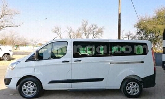 Buy Used Ford Tourneo Custom White Car in Mbabane in Manzini Buy Used Ford Tourneo Custom White Car in Mbabane in Manzini