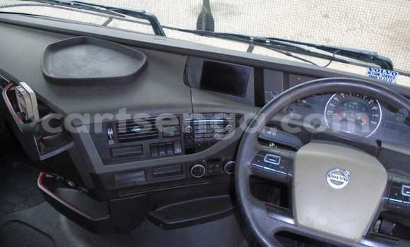 Buy Used Volvo 480 White Car in Ezulwini in Hhohho Buy Used Volvo 480 White Car in Ezulwini in Hhohho