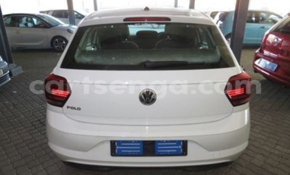 Acheter Occasion Voiture Volkswagen Polo Blanc à Ezulwini, Hhohho Acheter Occasion Voiture Volkswagen Polo Blanc à Ezulwini, Hhohho