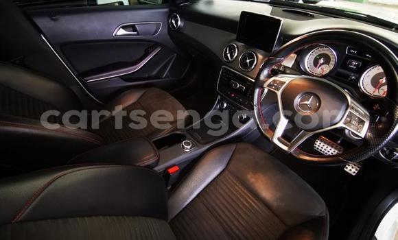 Buy Used Mercedes Viano White Car in Simunye in Lubombo District Buy Used Mercedes Viano White Car in Simunye in Lubombo District