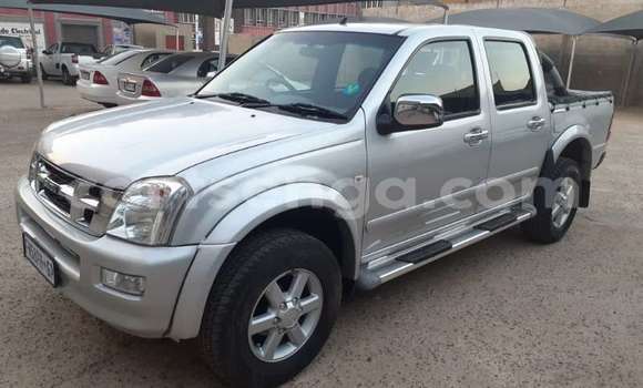 Buy Used Isuzu KB Silver Car in Ezulwini in Hhohho Buy Used Isuzu KB Silver Car in Ezulwini in Hhohho