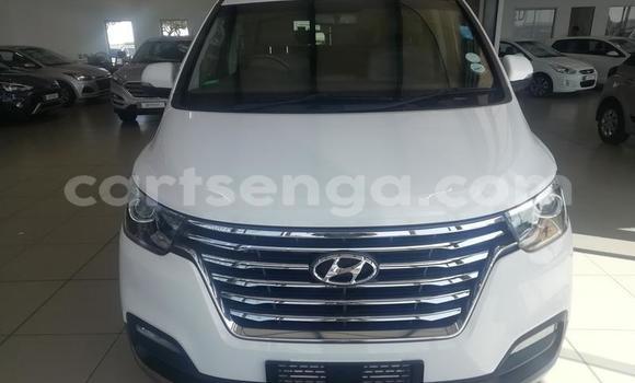 Nunua Ilio tumika Hyundai H1 White Gari ndani ya Tabankulu nchini Wilaya ya Lubombo