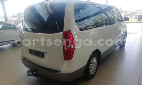 Acheter Occasion Voiture Hyundai H1 Blanc à Tabankulu, Lubombo District Acheter Occasion Voiture Hyundai H1 Blanc à Tabankulu, Lubombo District