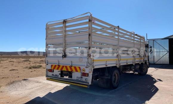 Acheter Occasion Utilitaire Isuzu FTR 850 Blanc à Ezulwini, Hhohho Acheter Occasion Utilitaire Isuzu FTR 850 Blanc à Ezulwini, Hhohho