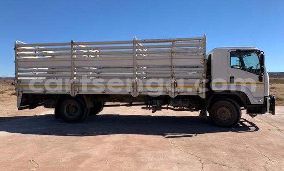 Acheter Occasion Utilitaire Isuzu FTR 850 Blanc à Ezulwini, Hhohho Acheter Occasion Utilitaire Isuzu FTR 850 Blanc à Ezulwini, Hhohho