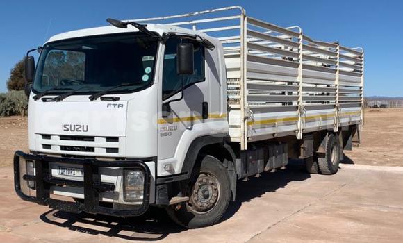 Acheter Occasion Utilitaire Isuzu FTR 850 Blanc à Ezulwini, Hhohho Acheter Occasion Utilitaire Isuzu FTR 850 Blanc à Ezulwini, Hhohho