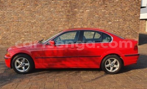 Nunua Ilio tumika BMW 3–Series Red Gari ndani ya Ezulwini nchini Hhohho Nunua Ilio tumika BMW 3–Series Red Gari ndani ya Ezulwini nchini Hhohho