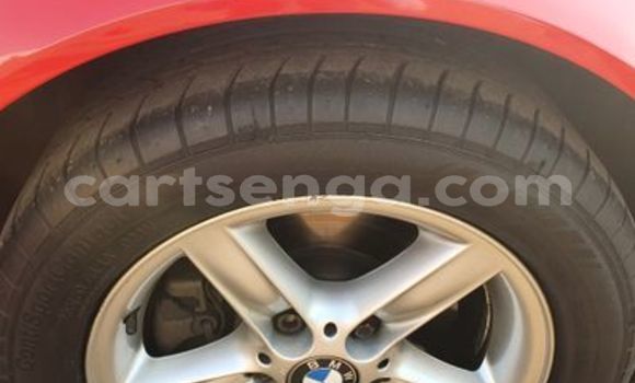 Nunua Ilio tumika BMW 3–Series Red Gari ndani ya Ezulwini nchini Hhohho Nunua Ilio tumika BMW 3–Series Red Gari ndani ya Ezulwini nchini Hhohho