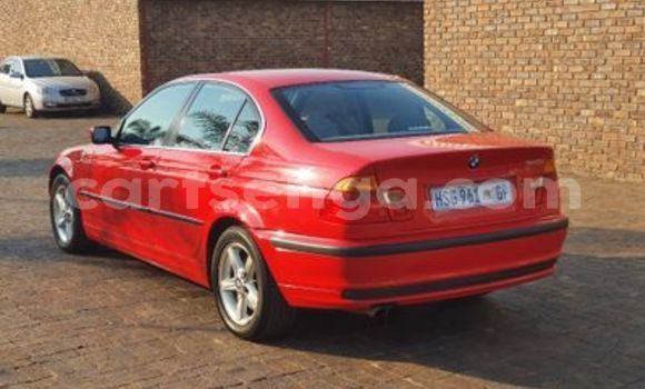 Nunua Ilio tumika BMW 3–Series Red Gari ndani ya Ezulwini nchini Hhohho Nunua Ilio tumika BMW 3–Series Red Gari ndani ya Ezulwini nchini Hhohho