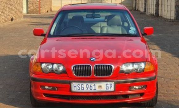 Nunua Ilio tumika BMW 3–Series Red Gari ndani ya Ezulwini nchini Hhohho Nunua Ilio tumika BMW 3–Series Red Gari ndani ya Ezulwini nchini Hhohho