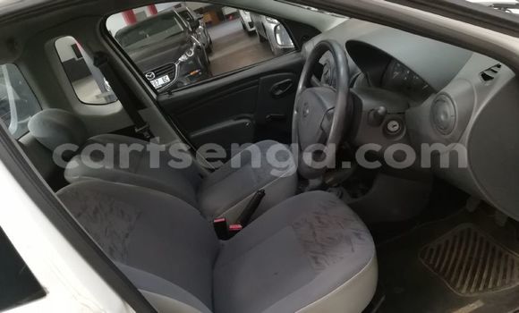 Nunua Ilio tumika Nissan UNKNOWN White Gari ndani ya Malkerns nchini Manzini Nunua Ilio tumika Nissan UNKNOWN White Gari ndani ya Malkerns nchini Manzini