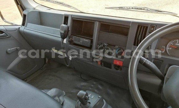 Nunua Ilio tumika Isuzu Bighorn White Lori ndani ya Mbabane nchini Manzini Nunua Ilio tumika Isuzu Bighorn White Lori ndani ya Mbabane nchini Manzini