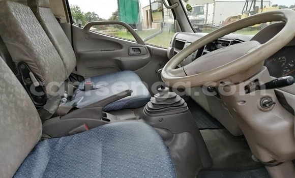 Nunua Ilio tumika Hino 300 Series White Lori ndani ya Manzini nchini Manzini Nunua Ilio tumika Hino 300 Series White Lori ndani ya Manzini nchini Manzini