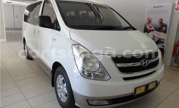 Buy Used Hyundai H1 White Car in Big Bend in Lubombo Buy Used Hyundai H1 White Car in Big Bend in Lubombo