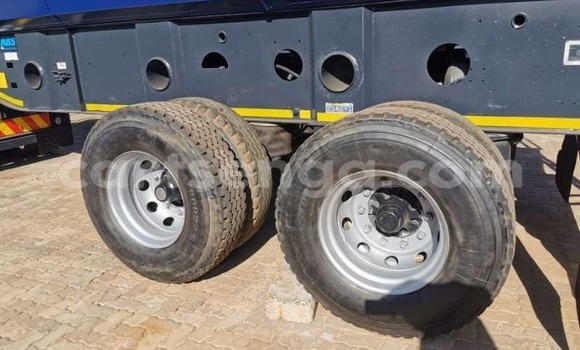 Nunua Ilio tumika Mercedes‒Benz Tipper Blue Lori ndani ya Manzini nchini Manzini Nunua Ilio tumika Mercedes‒Benz Tipper Blue Lori ndani ya Manzini nchini Manzini