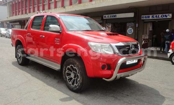 Buy Used Toyota Hilux Red Car in Mbabane in Manzini Buy Used Toyota Hilux Red Car in Mbabane in Manzini