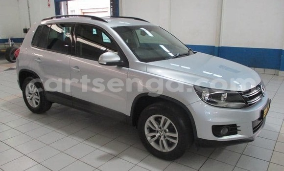 Nunua Ilio tumika Volkswagen Tiguan Silver Gari ndani ya Manzini nchini Manzini Nunua Ilio tumika Volkswagen Tiguan Silver Gari ndani ya Manzini nchini Manzini