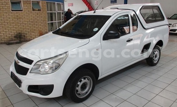 Nunua Ilio tumika Chevrolet Van White Gari ndani ya Manzini nchini Manzini Nunua Ilio tumika Chevrolet Van White Gari ndani ya Manzini nchini Manzini