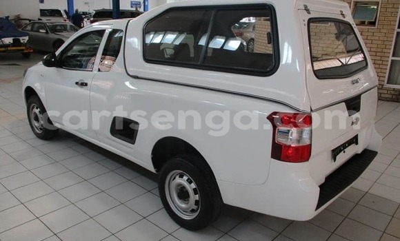 Nunua Ilio tumika Chevrolet Van White Gari ndani ya Manzini nchini Manzini Nunua Ilio tumika Chevrolet Van White Gari ndani ya Manzini nchini Manzini
