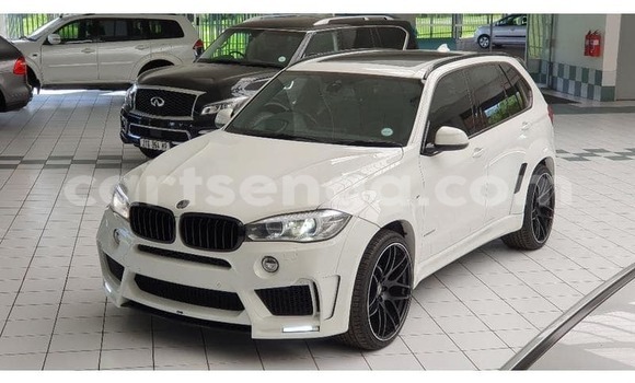 Nunua Ilio tumika BMW X5 M White Gari ndani ya Manzini nchini Manzini Nunua Ilio tumika BMW X5 M White Gari ndani ya Manzini nchini Manzini