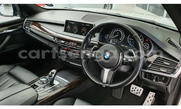 Nunua Ilio tumika BMW X5 M White Gari ndani ya Manzini nchini Manzini Nunua Ilio tumika BMW X5 M White Gari ndani ya Manzini nchini Manzini