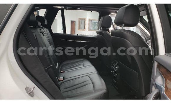 Nunua Ilio tumika BMW X5 M White Gari ndani ya Manzini nchini Manzini Nunua Ilio tumika BMW X5 M White Gari ndani ya Manzini nchini Manzini