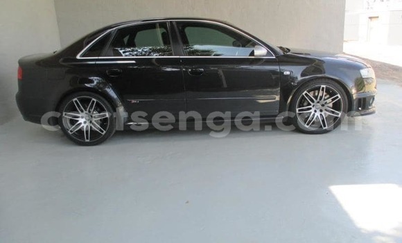 Nunua Ilio tumika Audi RS4 Black Gari ndani ya Manzini nchini Manzini Nunua Ilio tumika Audi RS4 Black Gari ndani ya Manzini nchini Manzini
