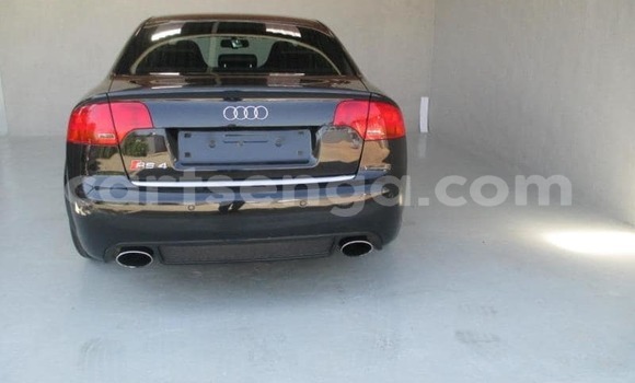Nunua Ilio tumika Audi RS4 Black Gari ndani ya Manzini nchini Manzini Nunua Ilio tumika Audi RS4 Black Gari ndani ya Manzini nchini Manzini