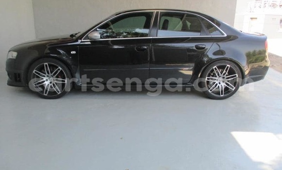Nunua Ilio tumika Audi RS4 Black Gari ndani ya Manzini nchini Manzini Nunua Ilio tumika Audi RS4 Black Gari ndani ya Manzini nchini Manzini