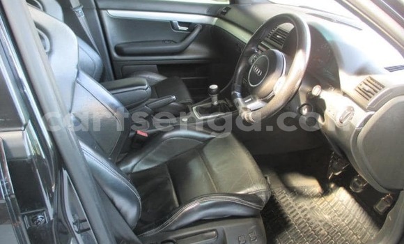 Nunua Ilio tumika Audi RS4 Black Gari ndani ya Manzini nchini Manzini Nunua Ilio tumika Audi RS4 Black Gari ndani ya Manzini nchini Manzini