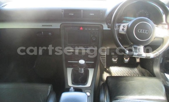 Nunua Ilio tumika Audi RS4 Black Gari ndani ya Manzini nchini Manzini Nunua Ilio tumika Audi RS4 Black Gari ndani ya Manzini nchini Manzini