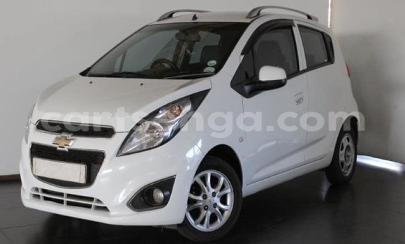 Nunua Ilio tumika Chevrolet Spark White Gari ndani ya Manzini nchini Manzini Nunua Ilio tumika Chevrolet Spark White Gari ndani ya Manzini nchini Manzini
