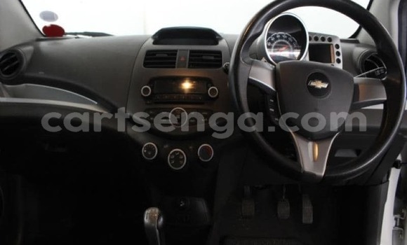 Nunua Ilio tumika Chevrolet Spark White Gari ndani ya Manzini nchini Manzini Nunua Ilio tumika Chevrolet Spark White Gari ndani ya Manzini nchini Manzini