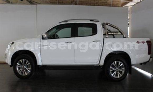 Buy Used Isuzu KB White Car in Kwaluseni in Manzini Buy Used Isuzu KB White Car in Kwaluseni in Manzini