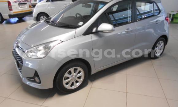 Nunua Ilio tumika Hyundai i10 Silver Gari ndani ya Lobamba nchini Manzini Nunua Ilio tumika Hyundai i10 Silver Gari ndani ya Lobamba nchini Manzini