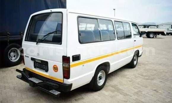 Buy Used Toyota 4Runner White Car in Siteki in Lubombo District Buy Used Toyota 4Runner White Car in Siteki in Lubombo District