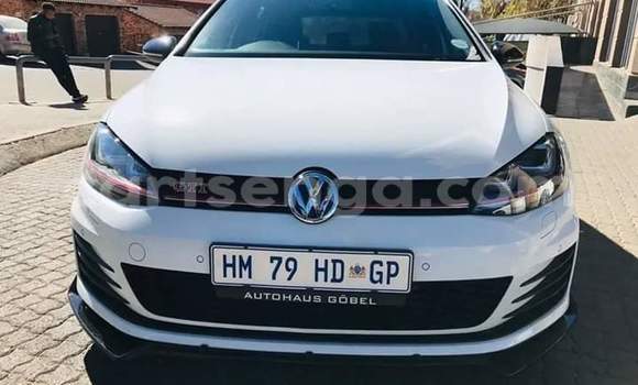 Buy Used Volkswagen Golf White Car in Vuvulane in Lubombo District Buy Used Volkswagen Golf White Car in Vuvulane in Lubombo District