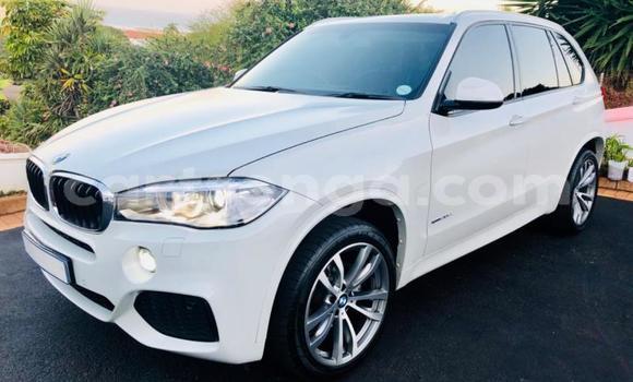Nunua Ilio tumika BMW X5 White Gari ndani ya Manzini nchini Manzini Nunua Ilio tumika BMW X5 White Gari ndani ya Manzini nchini Manzini