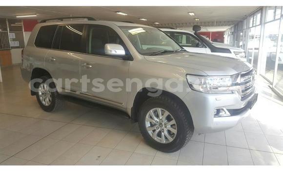 Nunua Ilio tumika Toyota Land Cruiser Silver Gari ndani ya Mbabane nchini Manzini Nunua Ilio tumika Toyota Land Cruiser Silver Gari ndani ya Mbabane nchini Manzini