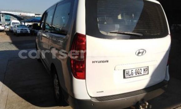 Buy Used Hyundai H1 White Car in Ezulwini in Hhohho Buy Used Hyundai H1 White Car in Ezulwini in Hhohho