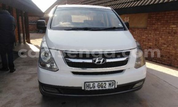 Buy Used Hyundai H1 White Car in Ezulwini in Hhohho Buy Used Hyundai H1 White Car in Ezulwini in Hhohho