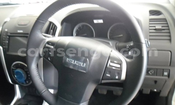 Nunua Ilio tumika Isuzu KB White Gari ndani ya Big Bend nchini Lubombo Nunua Ilio tumika Isuzu KB White Gari ndani ya Big Bend nchini Lubombo